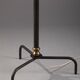 Lampadaire tripode de forme réverbère en fer et verre