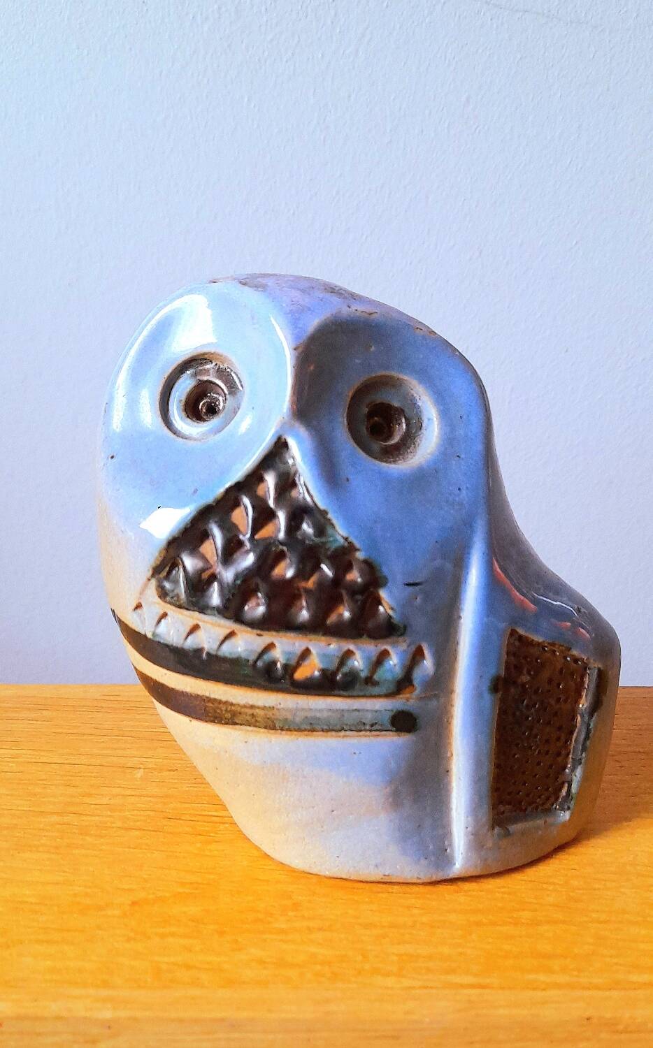 Ceramic owl signed 60s