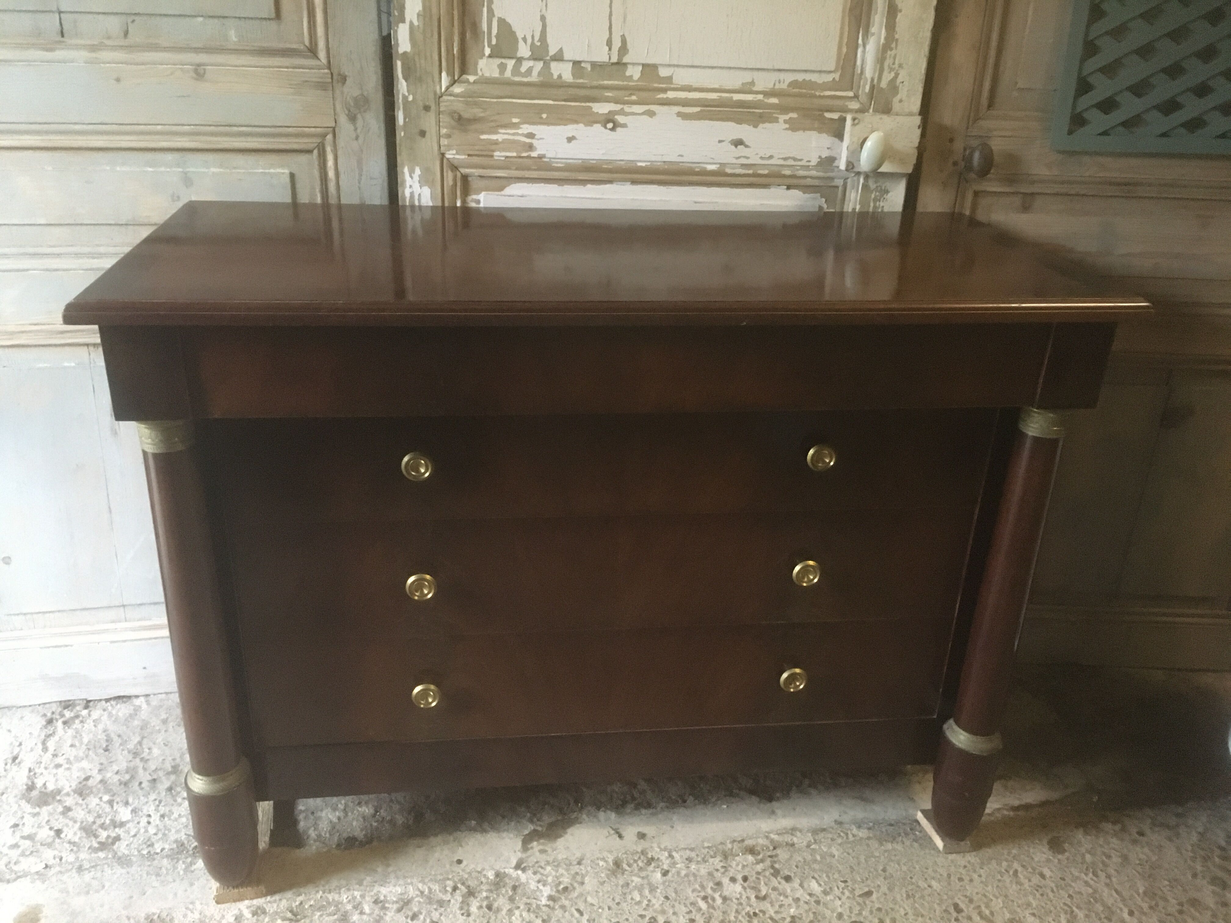 Commode style empire en palissandre