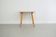 Table d'appoint en bois vintage avec pieds coniques