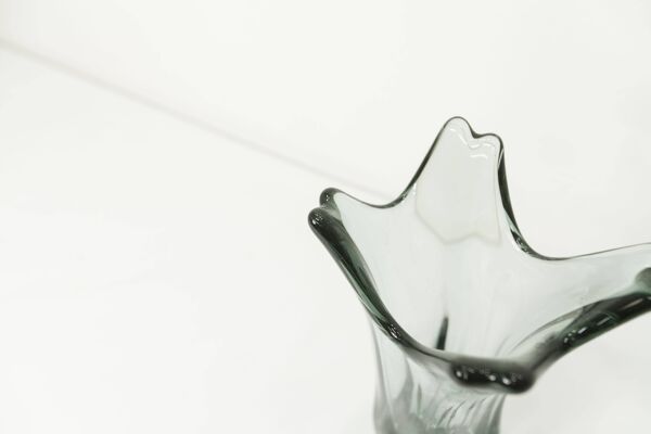 Vase verre de murano vert transparent 1960