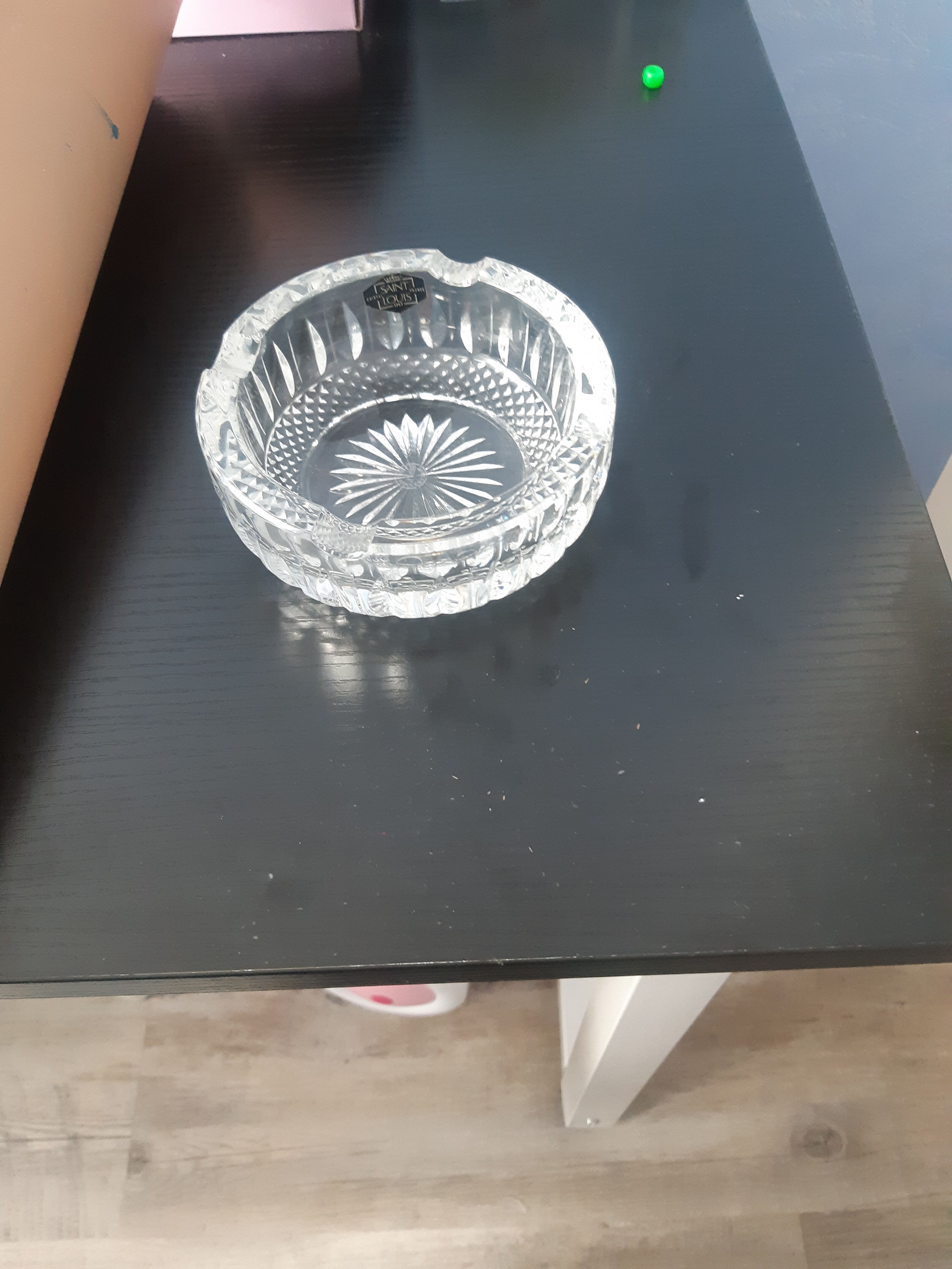 Saint Louis ashtray