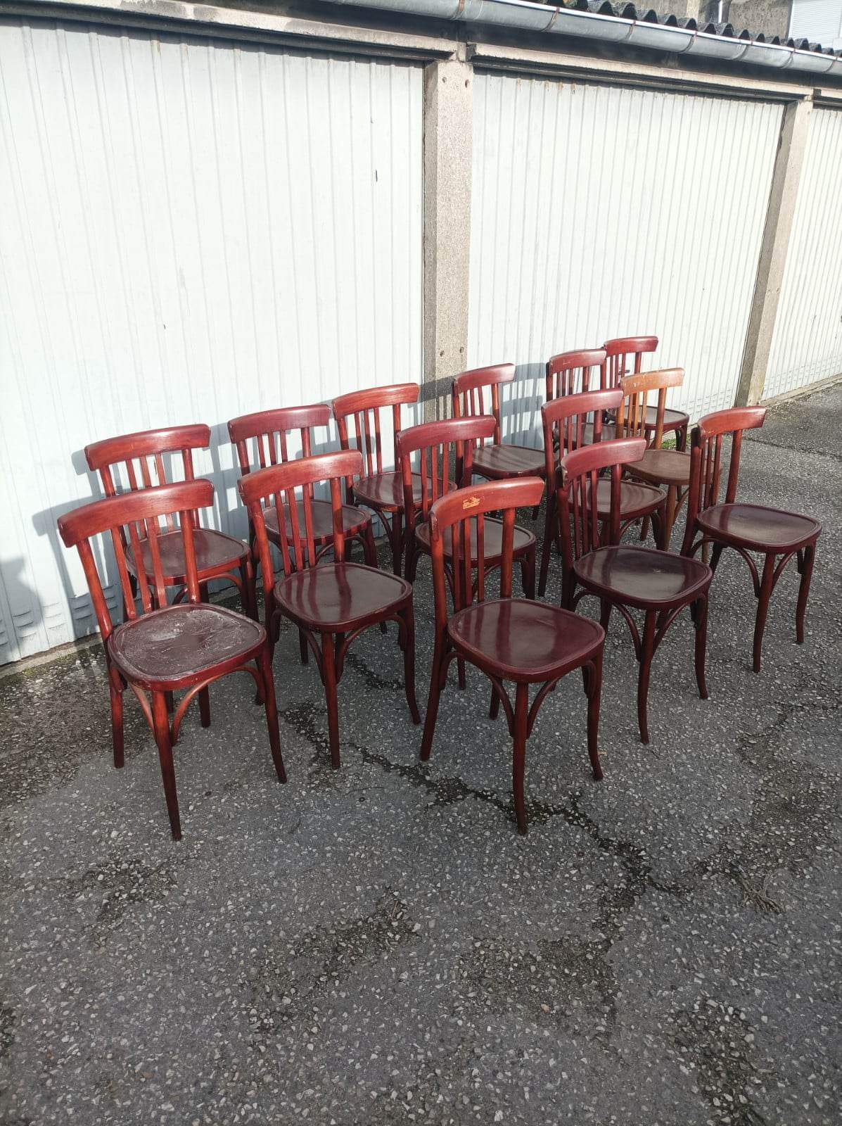 Bistro lot 9 tables and 16 chairs mahieu Jule bry