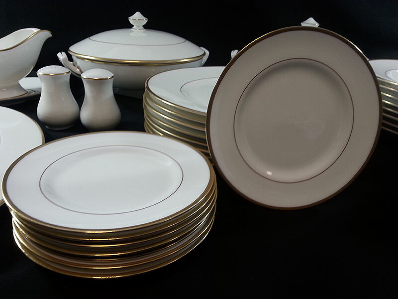 Service de table assiettes porcelaine anglaise liseret doré Selency