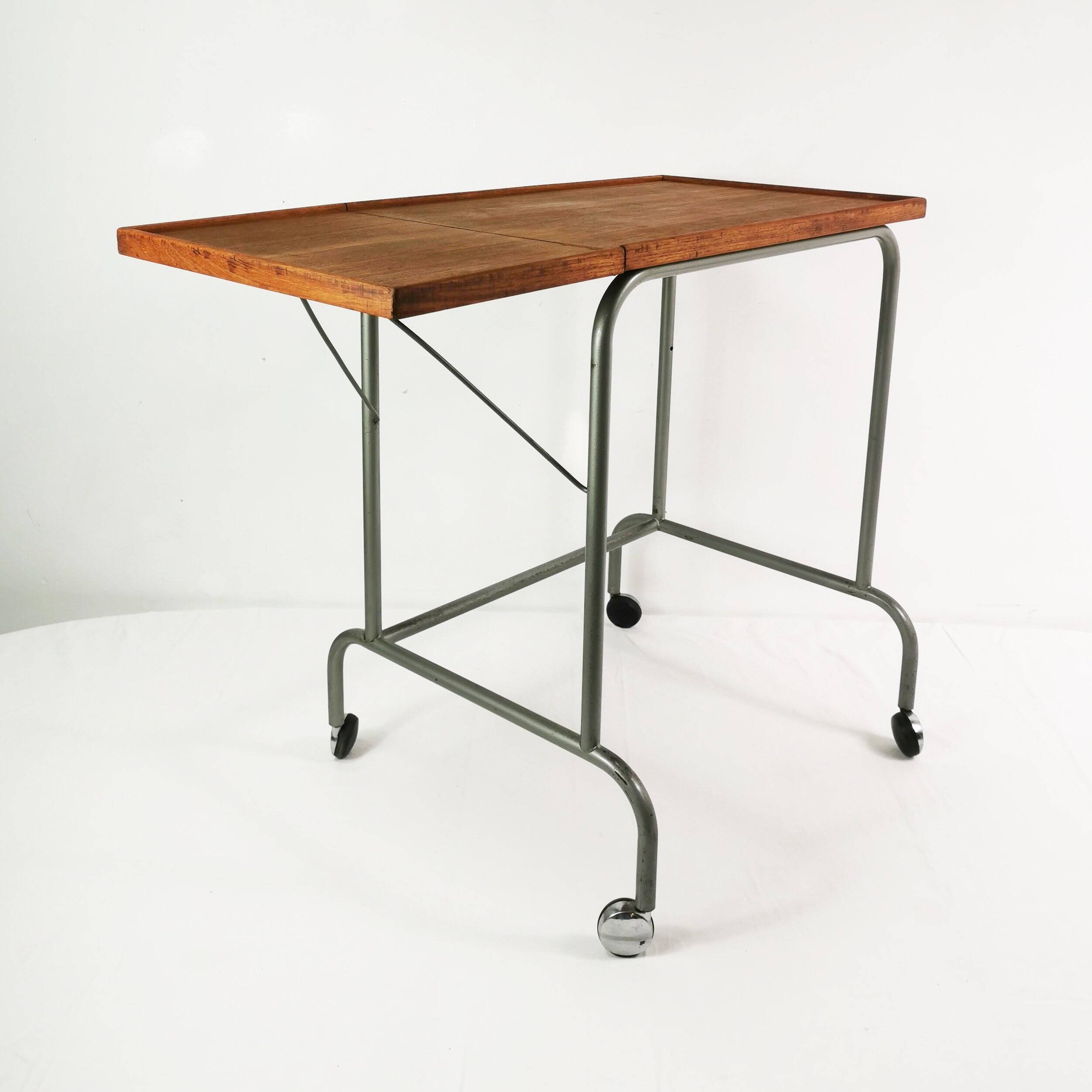 Table d'appoint Bauhaus, Danemark années 1950