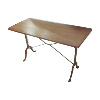 Table de bistrot