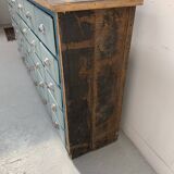 Meuble de rangement a 30 tiroirs en sapin patiné XX siècle
