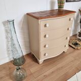 Rounded front chest of drawers