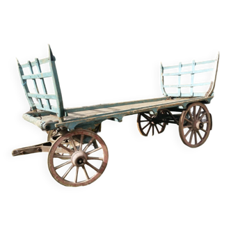 Old wooden cart