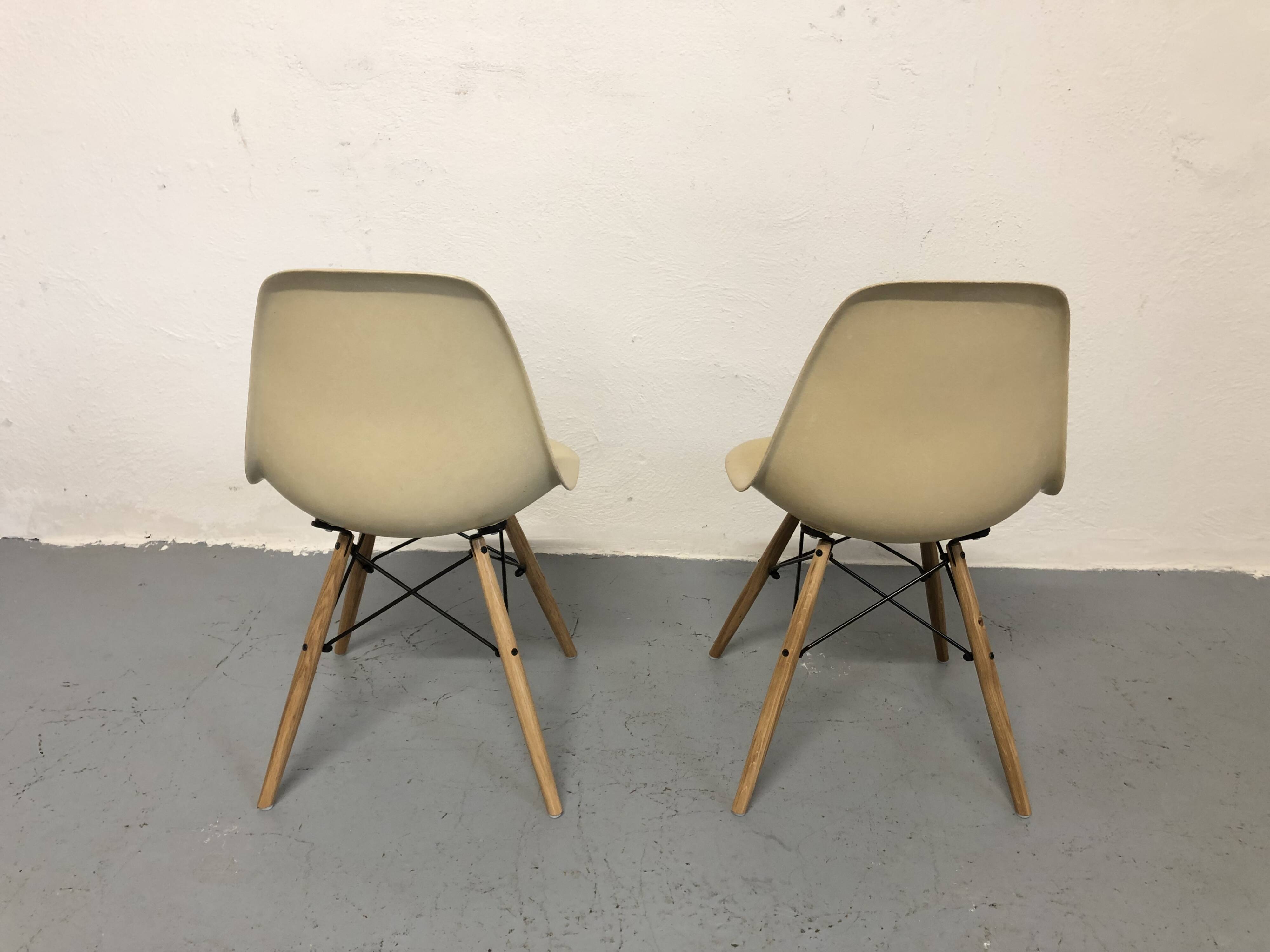 set of two DSW chairs Herman Miller