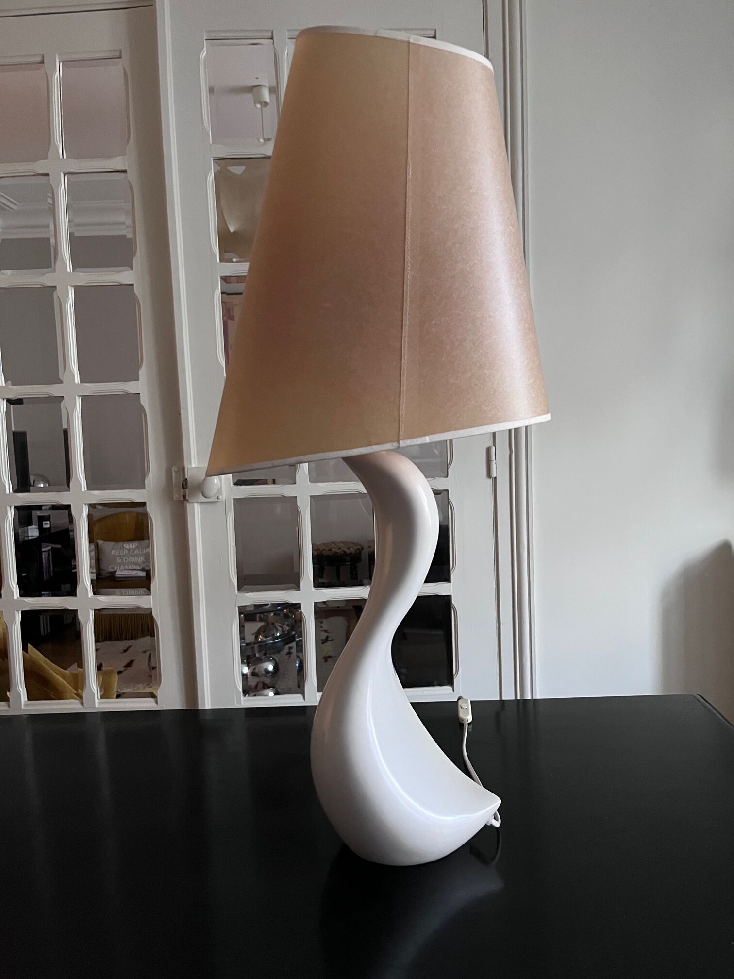 White ceramic Drimmer lamp