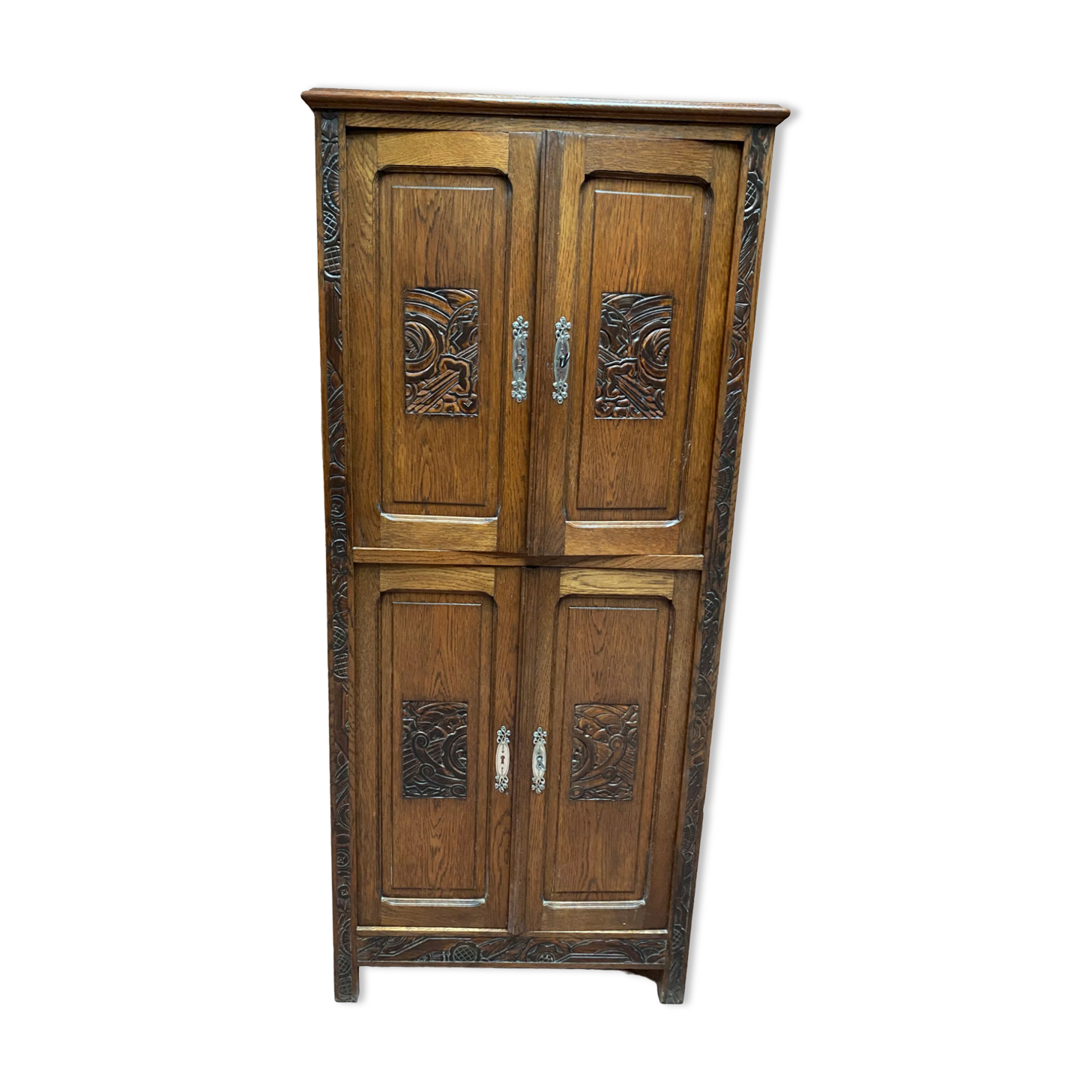 Small Parisian wardrobe