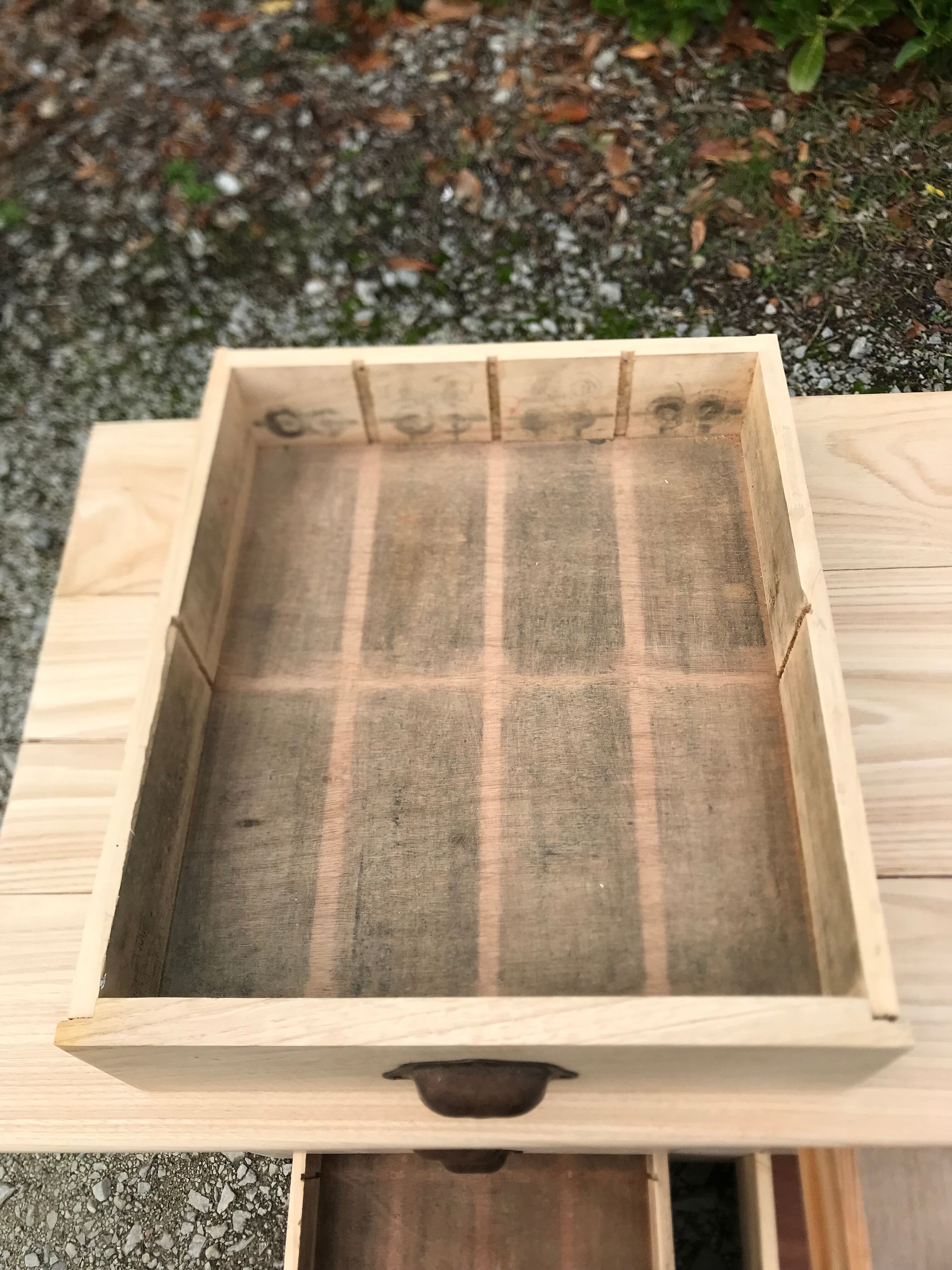 Shop counter in raw chestnut 205cm