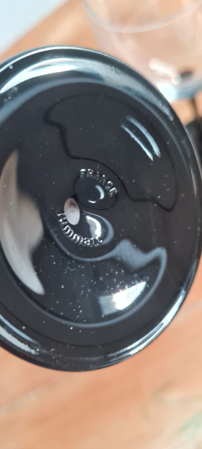 Set of 6 Luminarc wine glasses