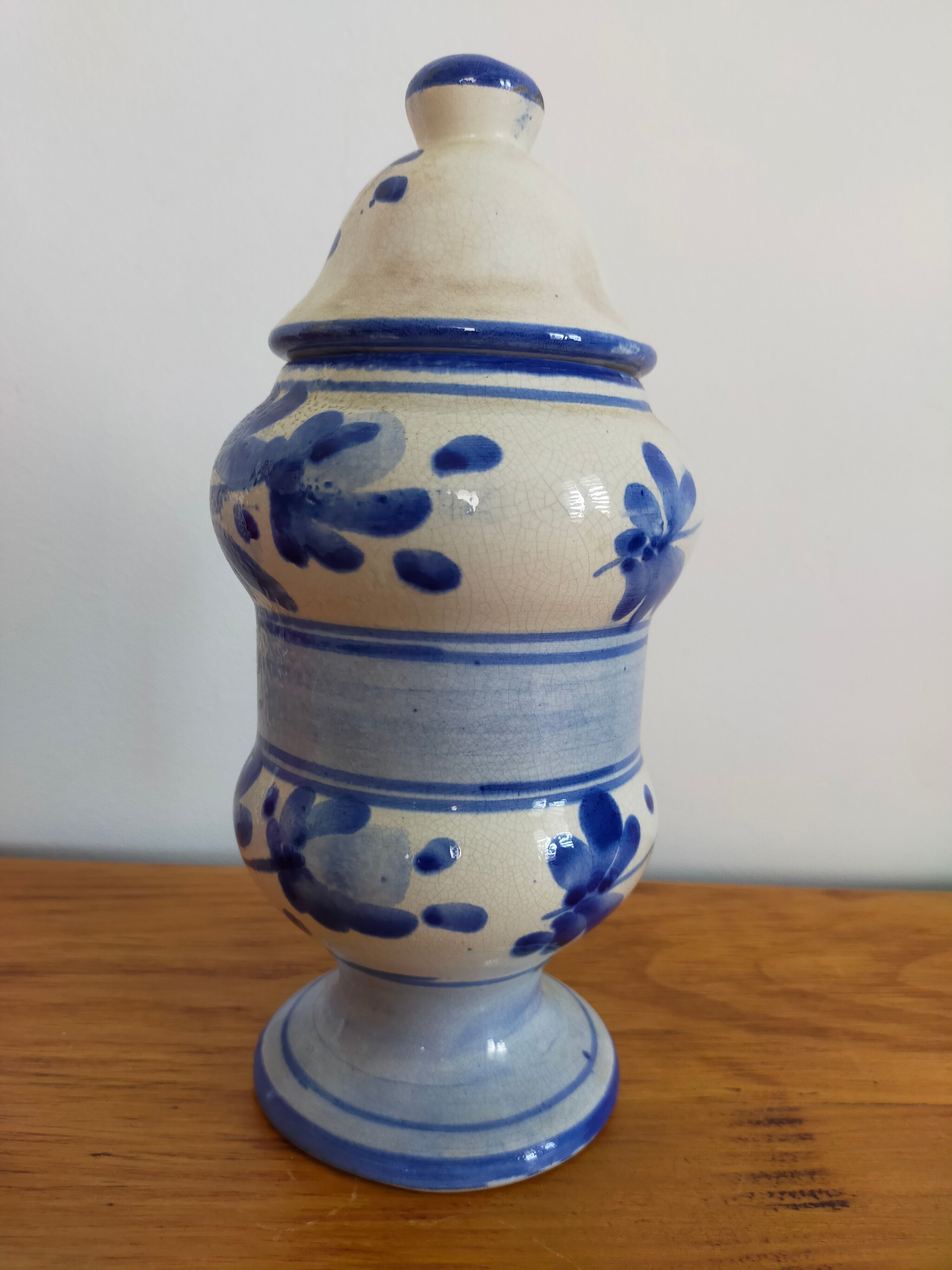 Pharmacy pot old vintage apothecary herbalist mint