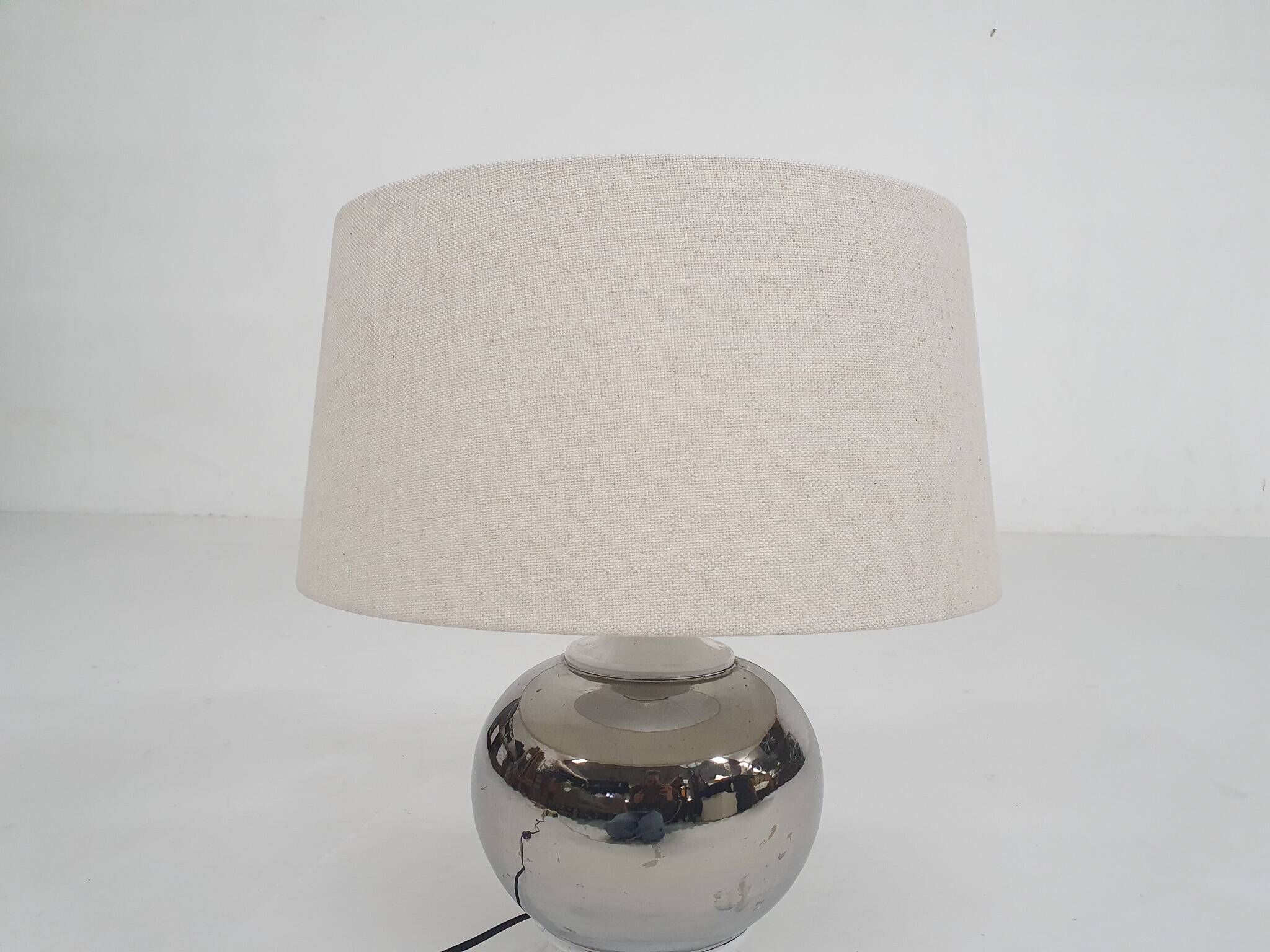 White and silver ceramic table light attrb. to Bitossi, Italy 1970's