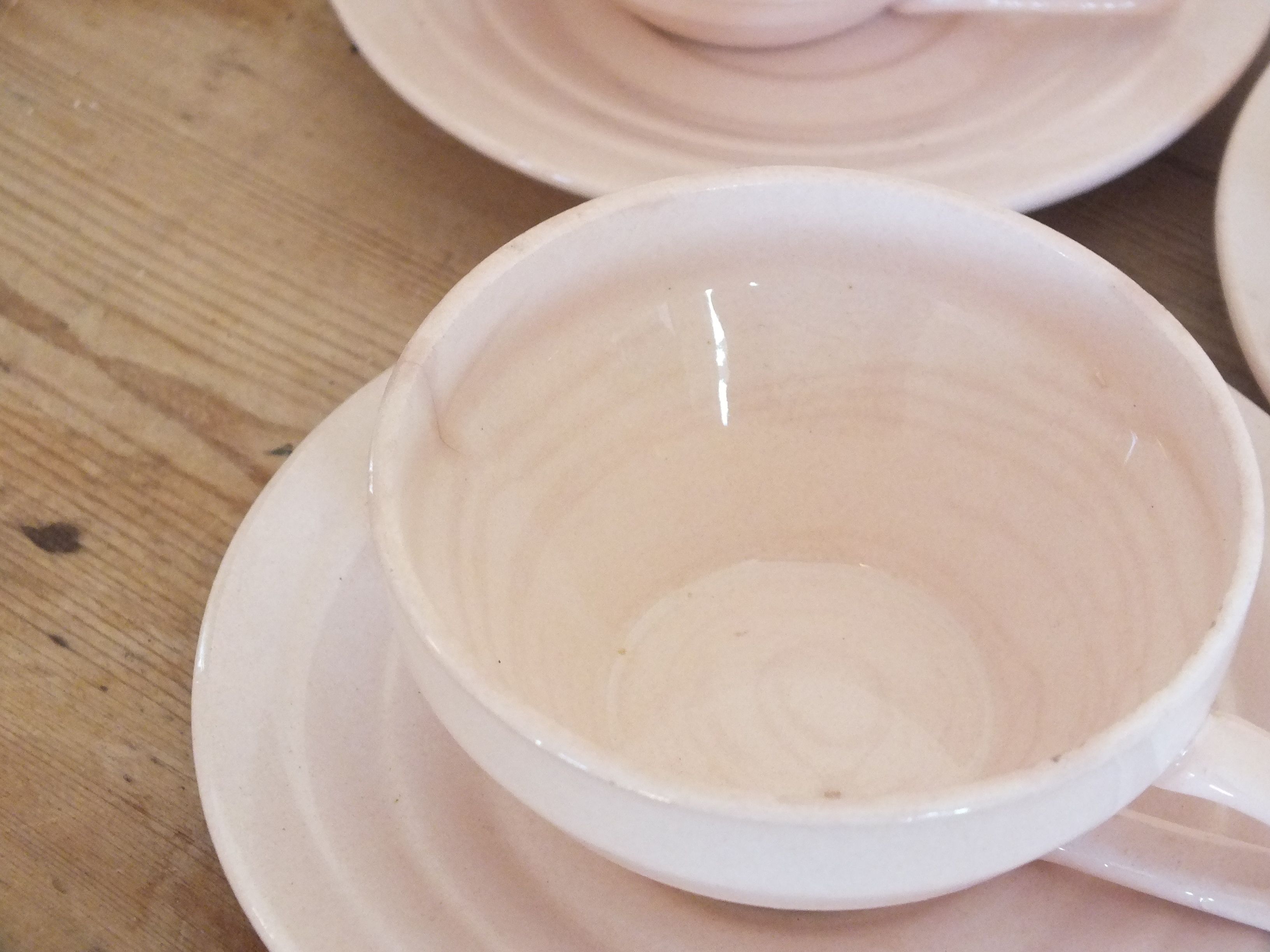 Set of 7 powder pink coffee cups Céranord Saint Amand