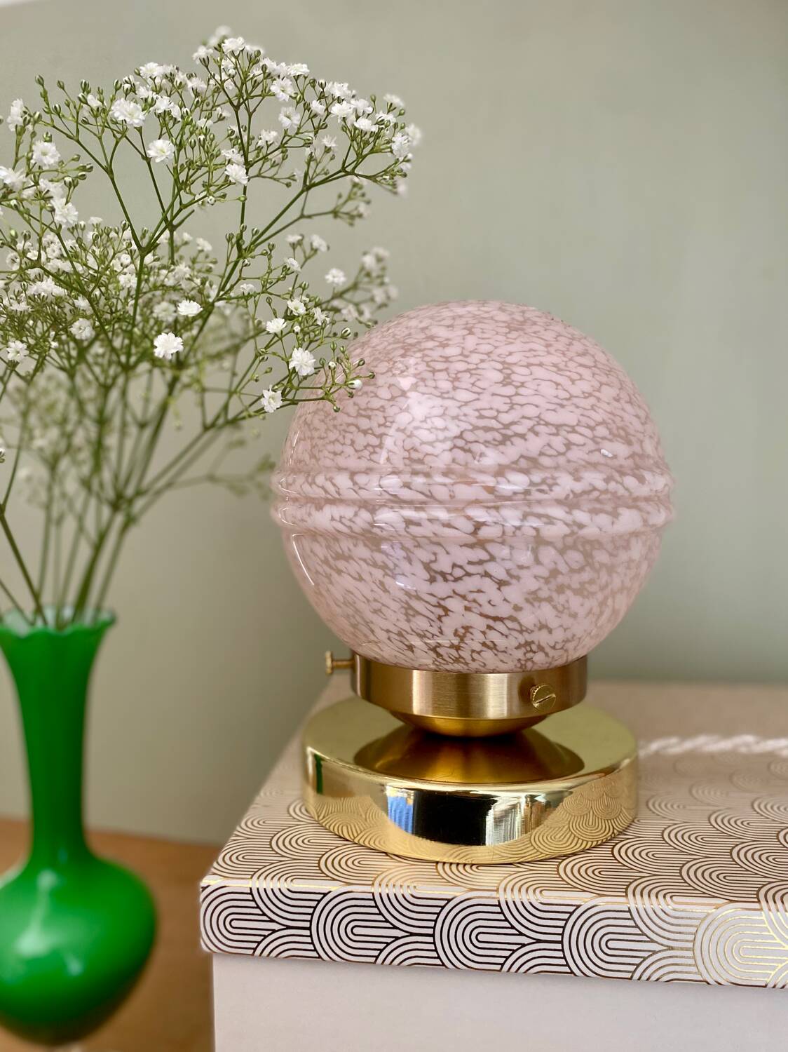 Vintage globe table lamp in pink Clichy glass