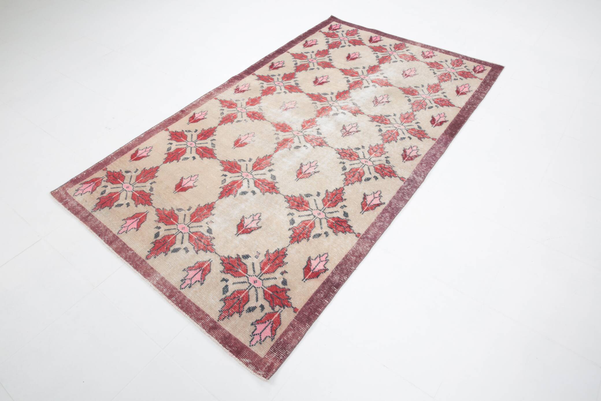 4x8 Star Pattern Burgundy Turkish Vintage Rug, 140x237Cm