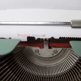 Olivetti Lettera 32 typewriter