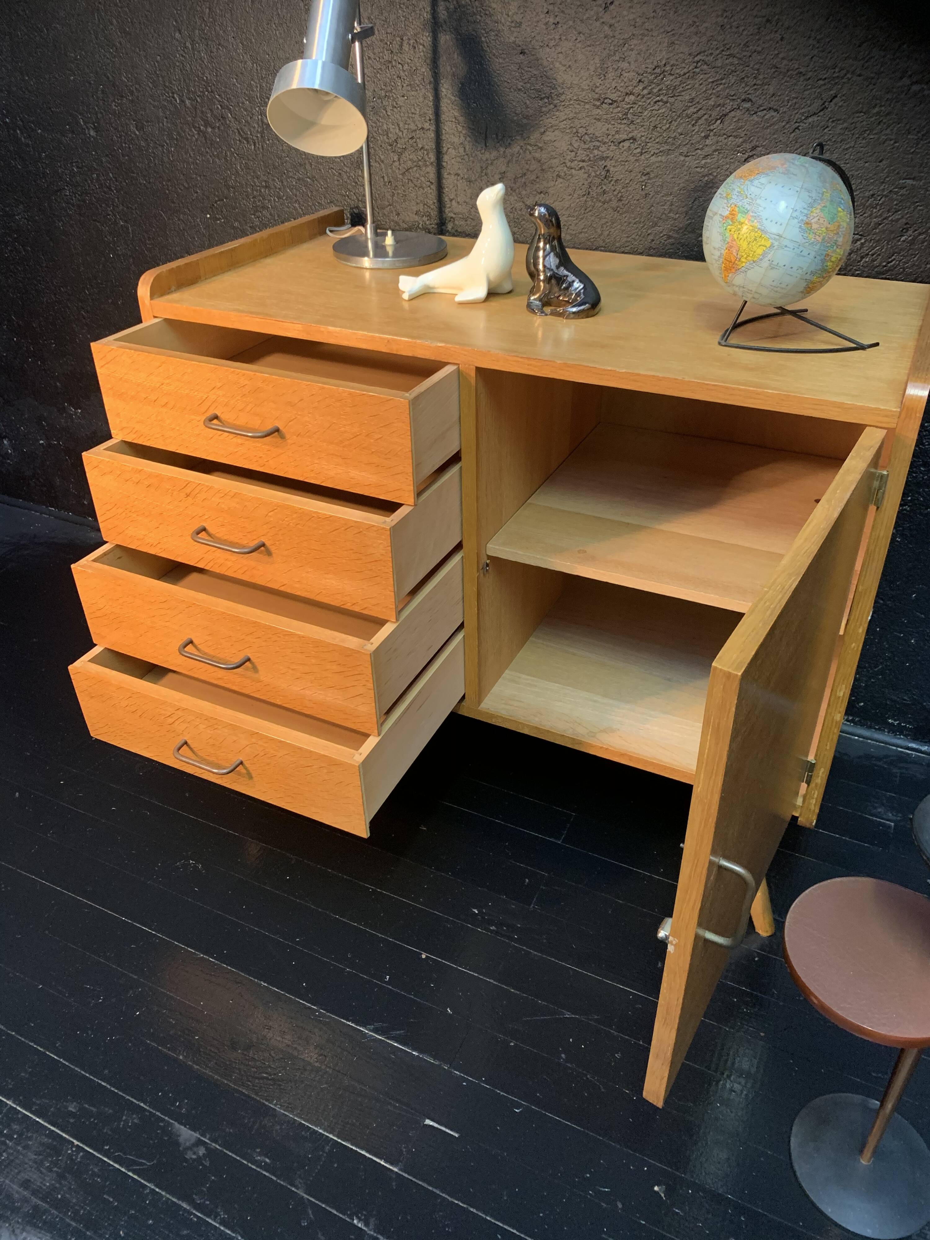 Vintage dresser 1950