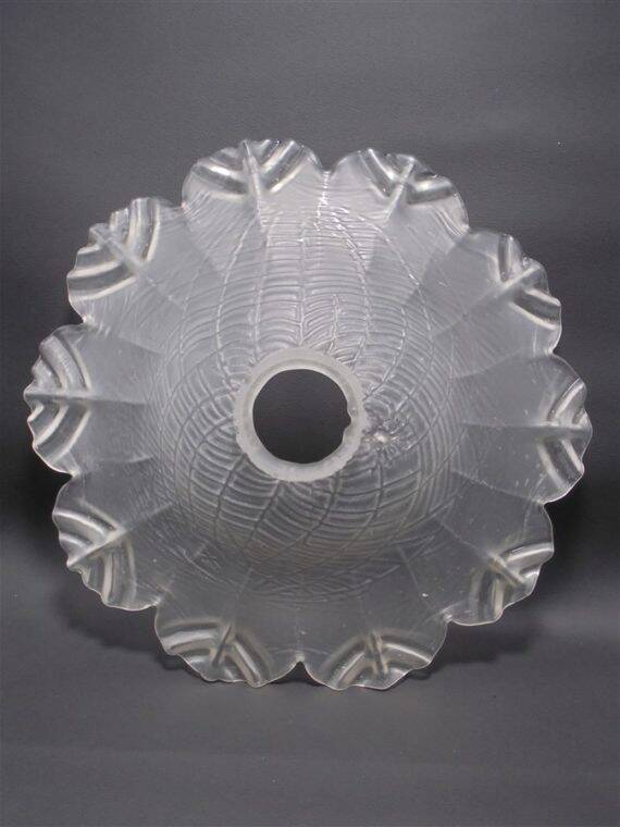 Suspension (spider web decor)