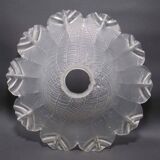 Suspension (spider web decor)