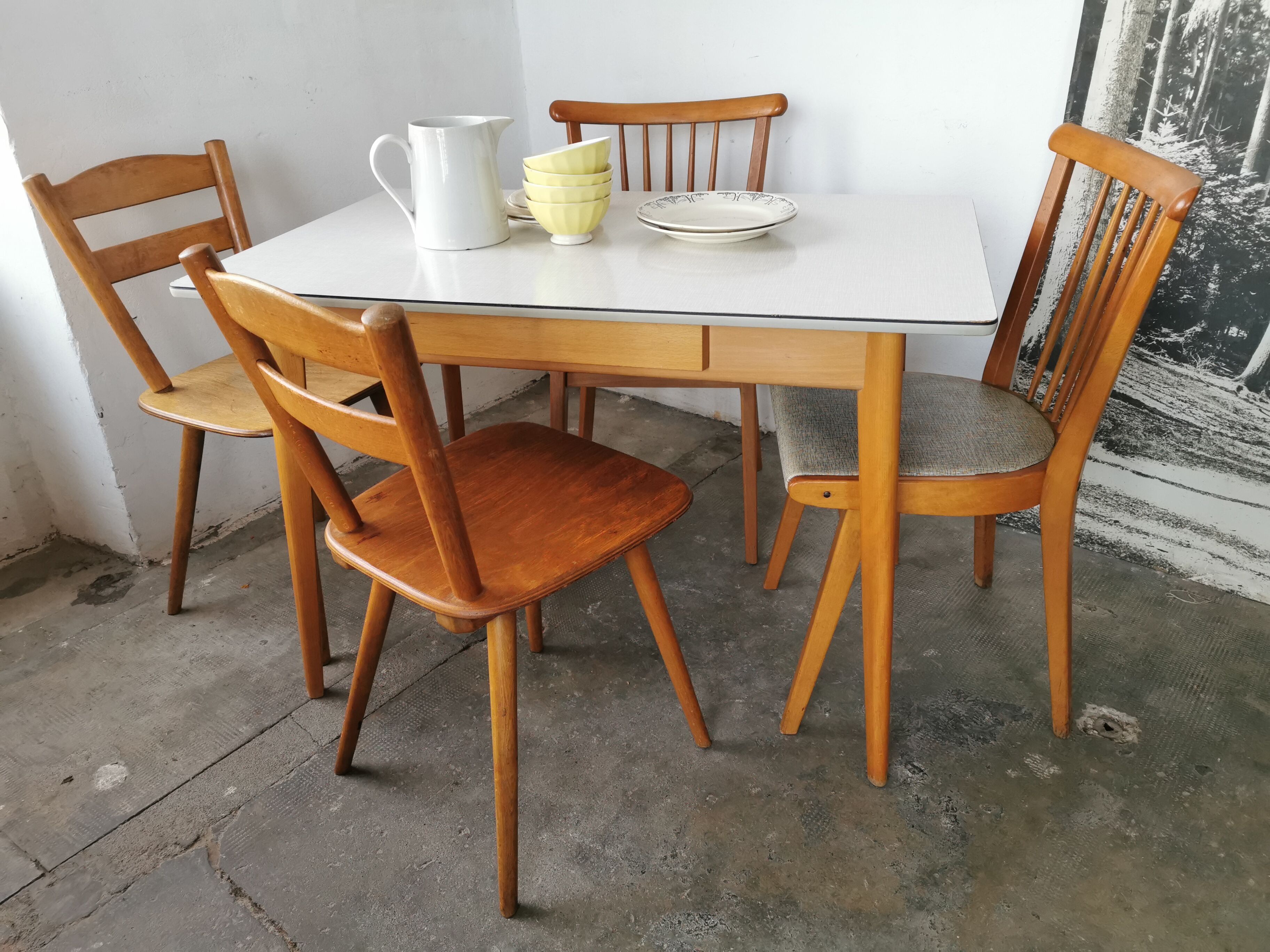 Vintage table in formica and wood, compass leg