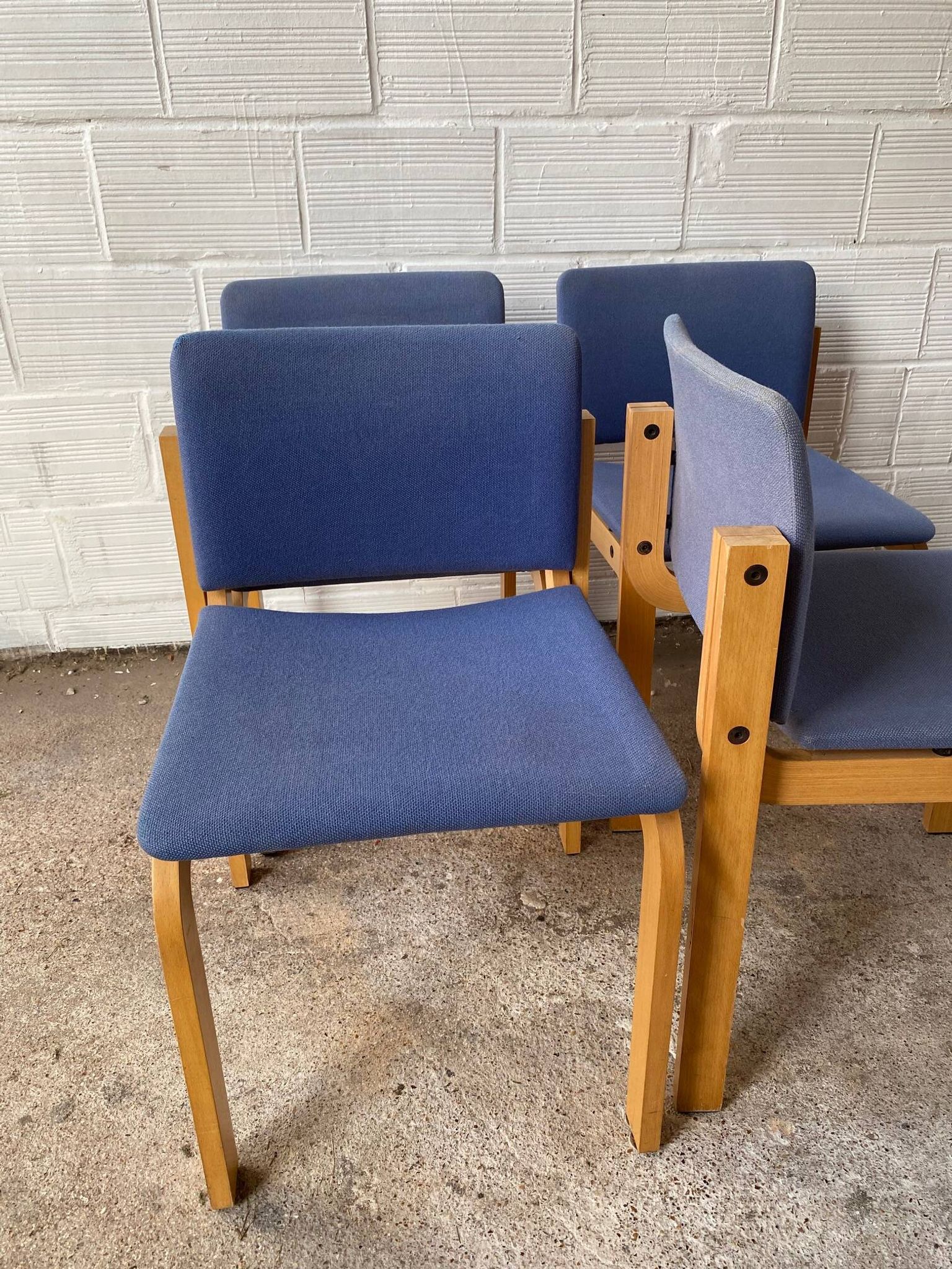 Suite 4 chaises scandinaves Fritz Hansen
