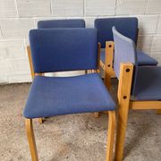 Suite 4 chaises scandinaves Fritz Hansen