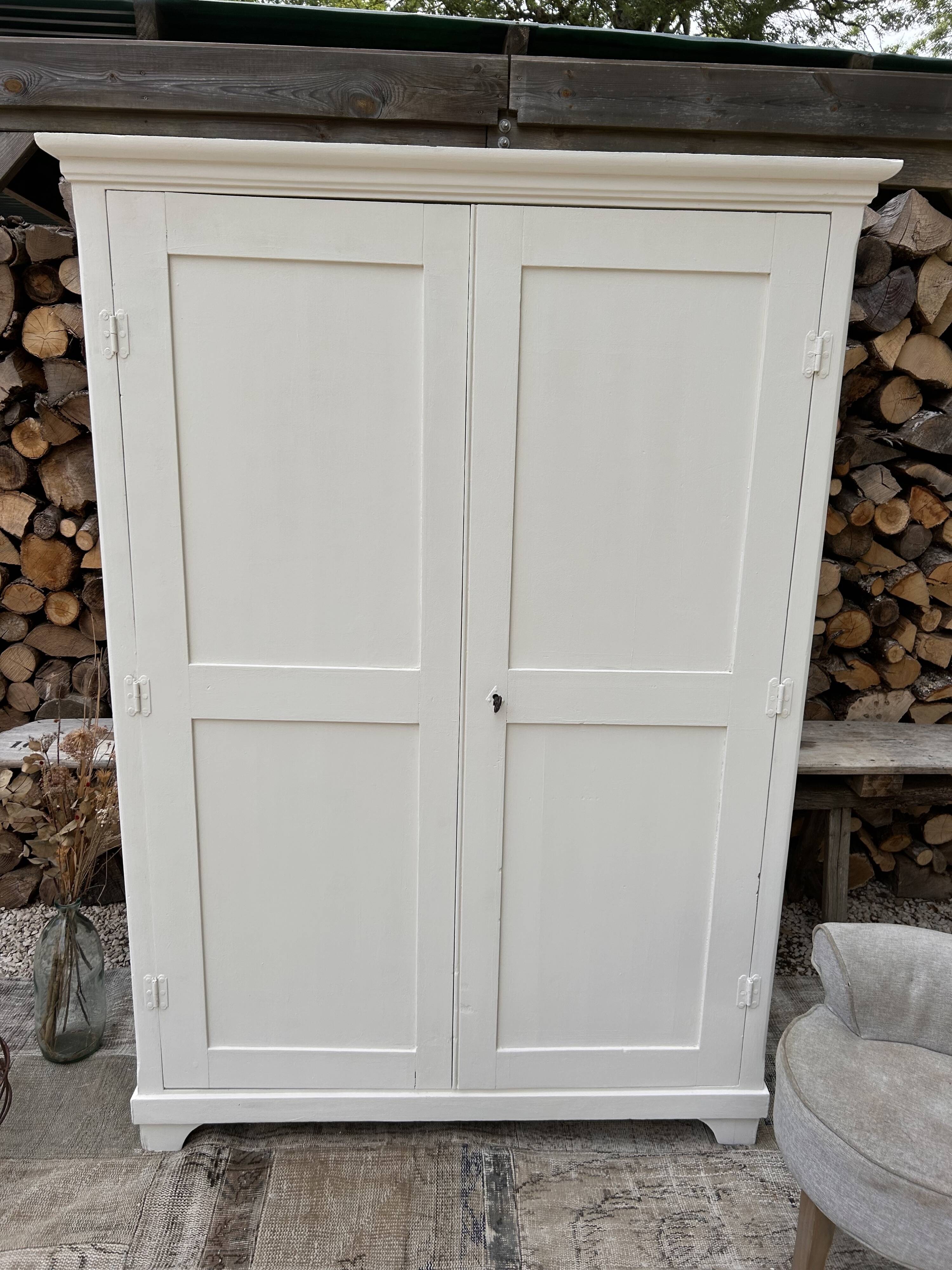 Parisian style wardrobe