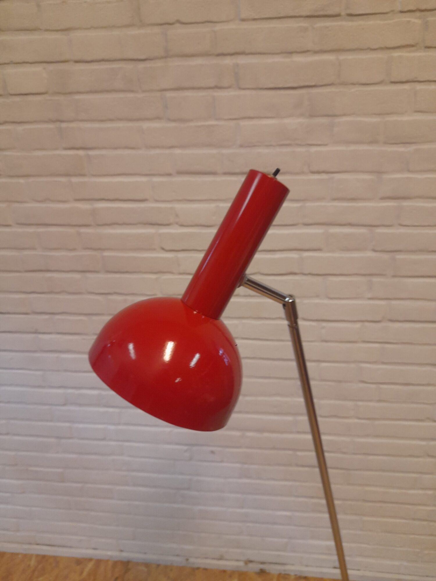 Hala adjustable floorlamp