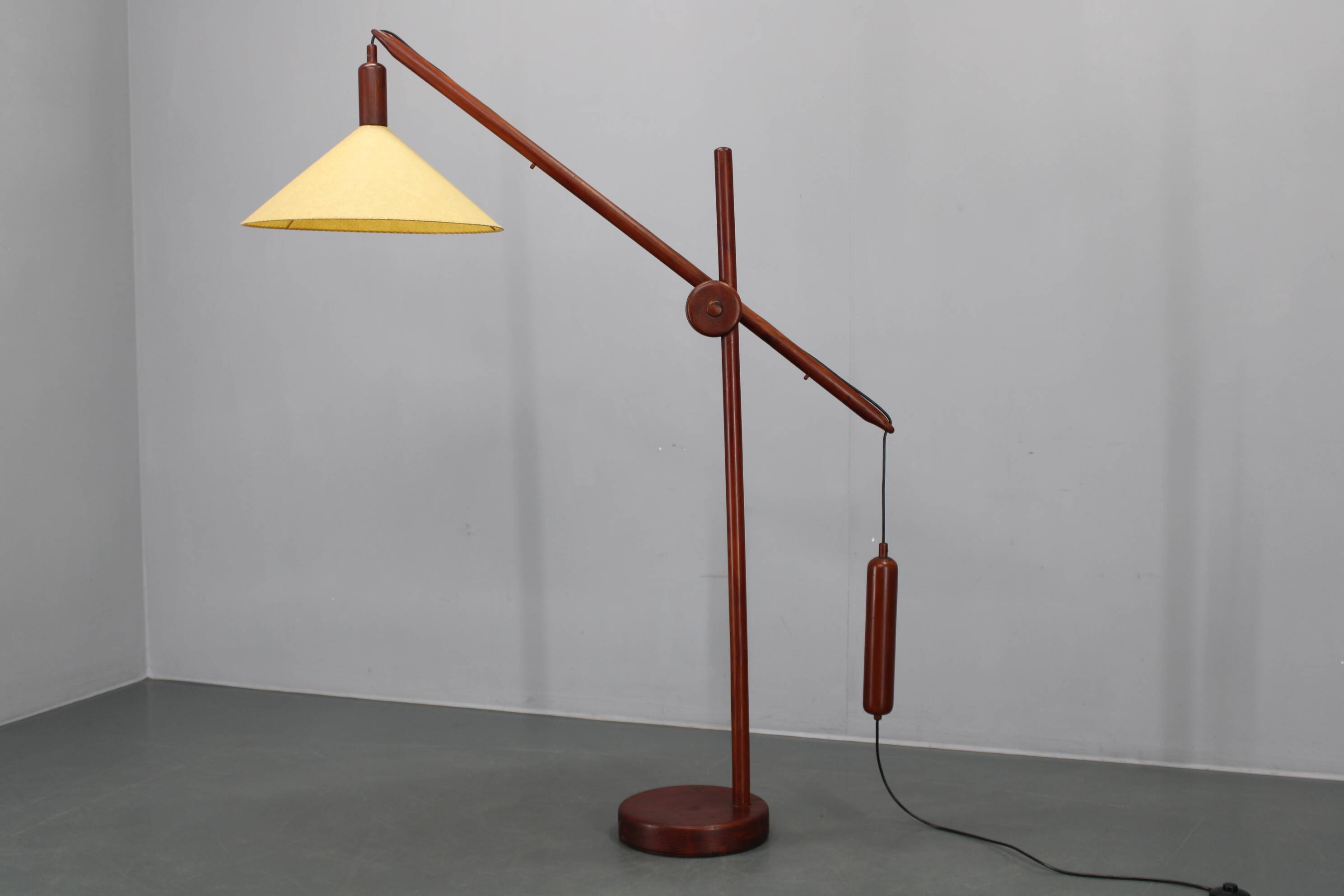 Lampadaire scandinave en pin à contrepoids des années 1970, abat-jour en papier neuf