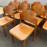 Série de 11 chaises brutaliste Allemagne empilable