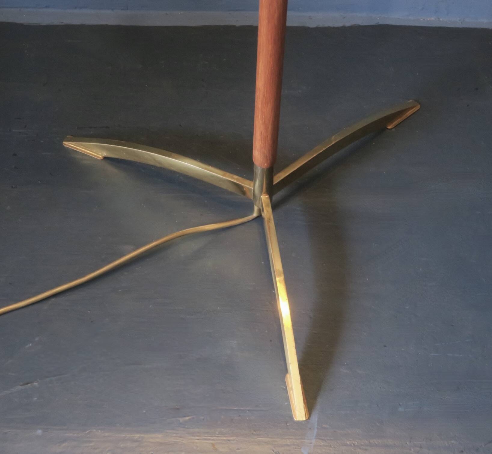 Danish teak floor lamp with brass tripod foot, 1960s