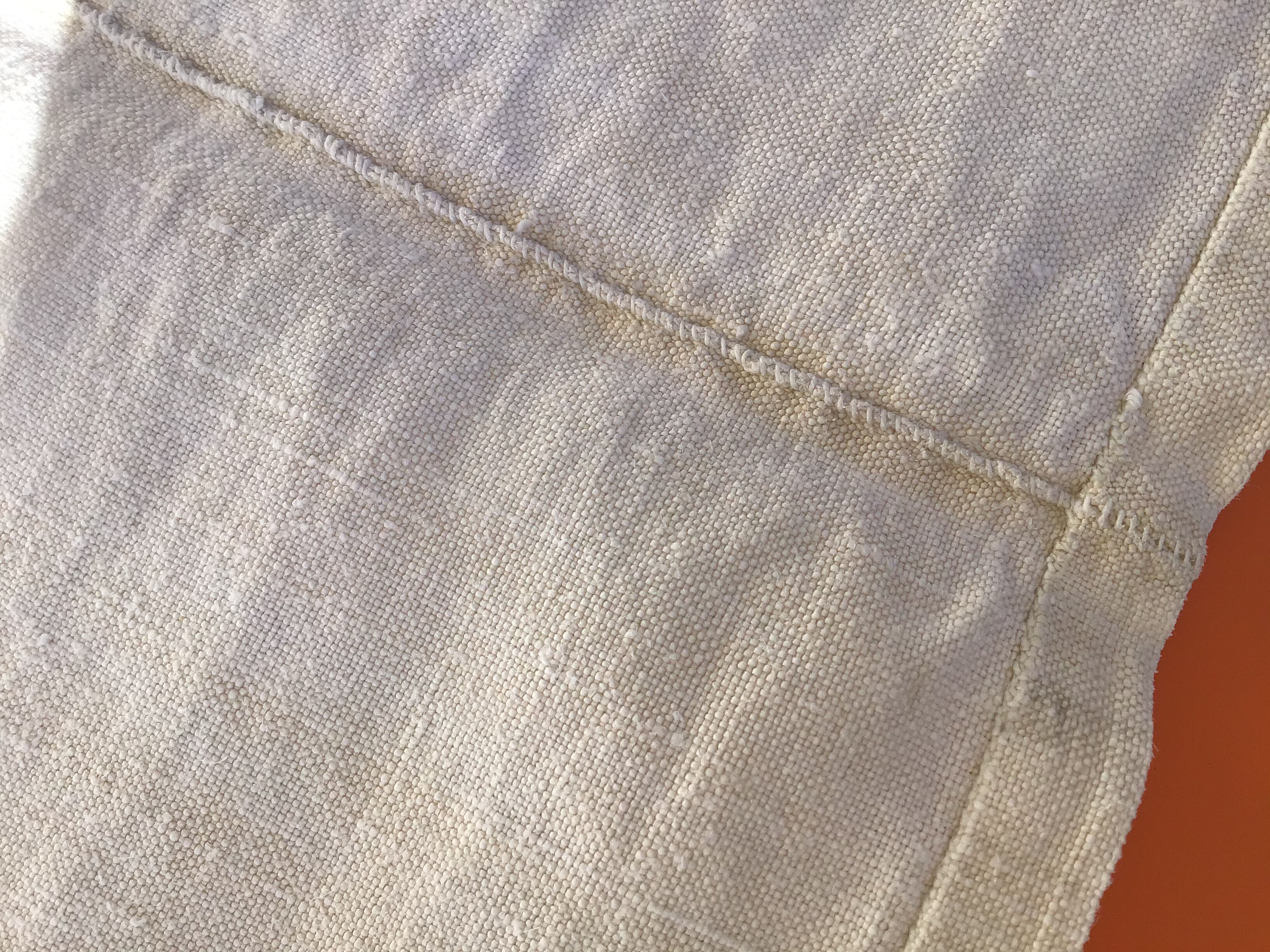 EL drap embroidered hand flowers and day ladder central couture