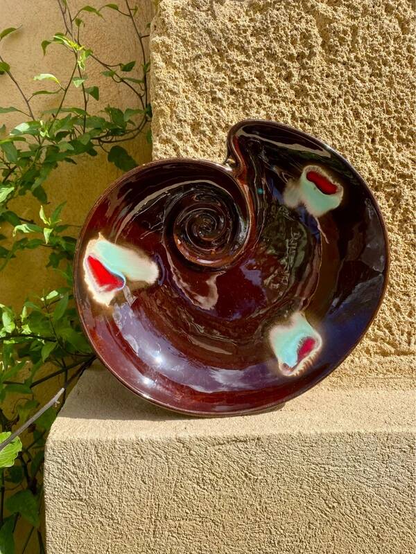 Large ceramic shell dish