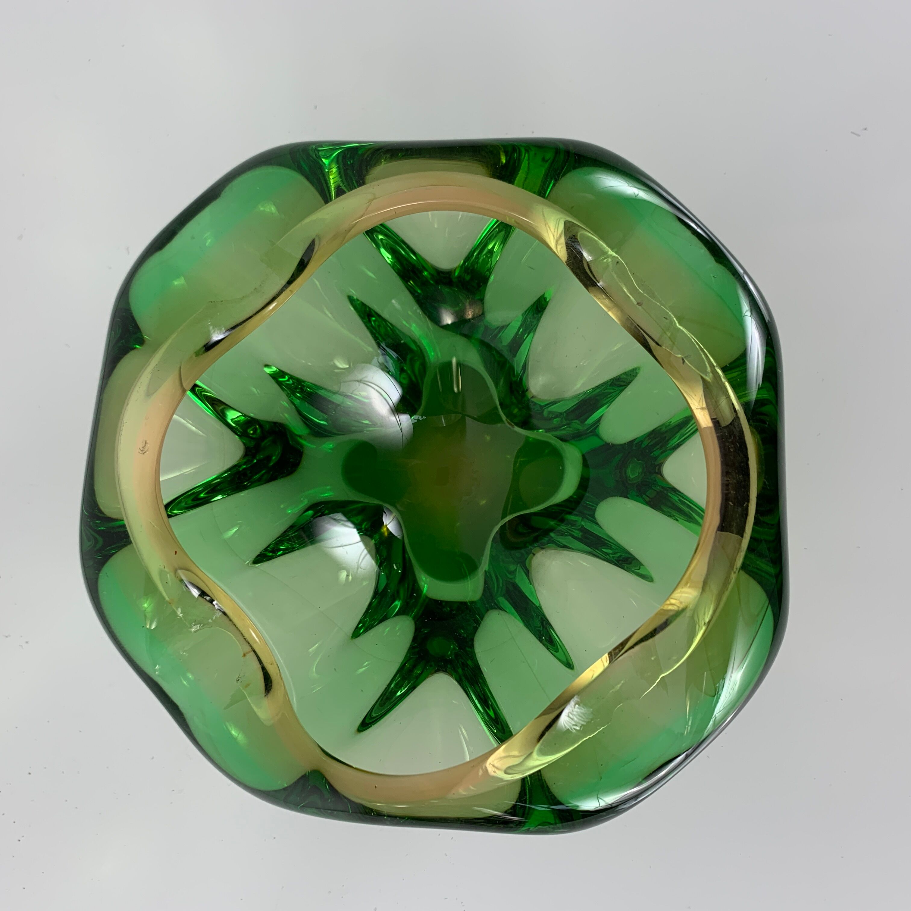 Empty ashtray green glass pocket Murano