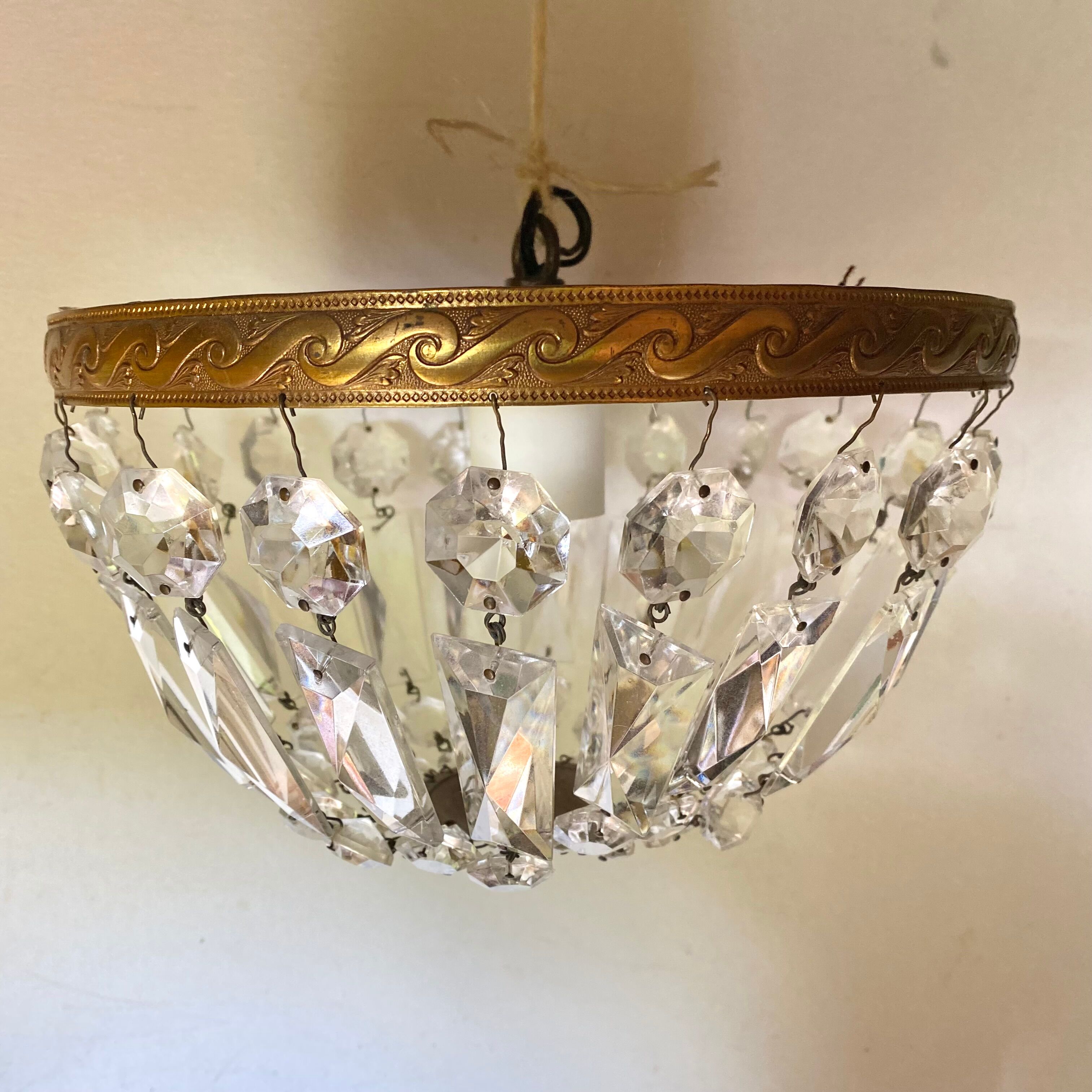 Ceiling lamp with old grapevines