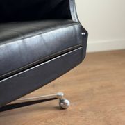 Vintage armchair published by Möbel Mann – elegant black