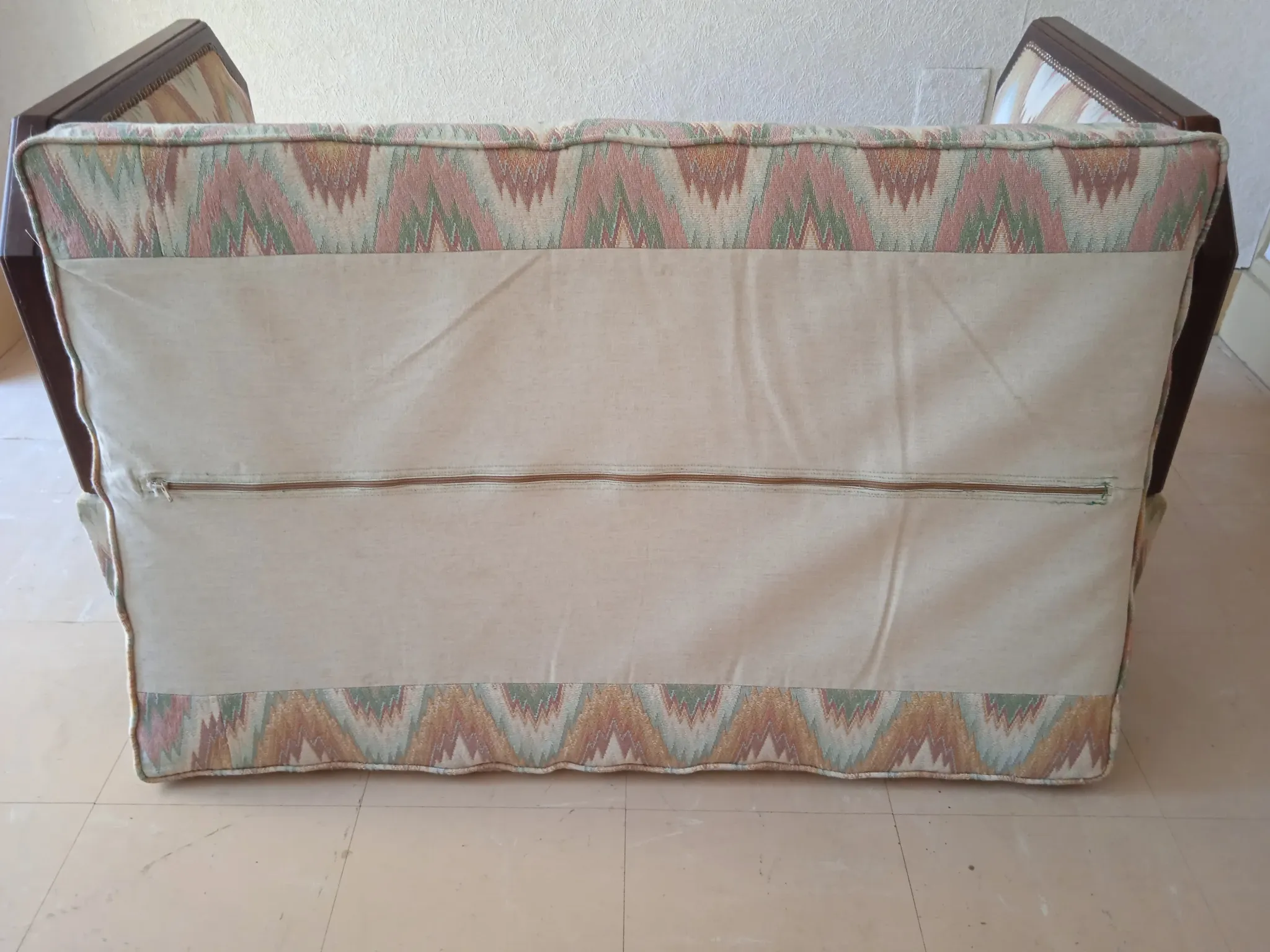 Hirondelle Bench