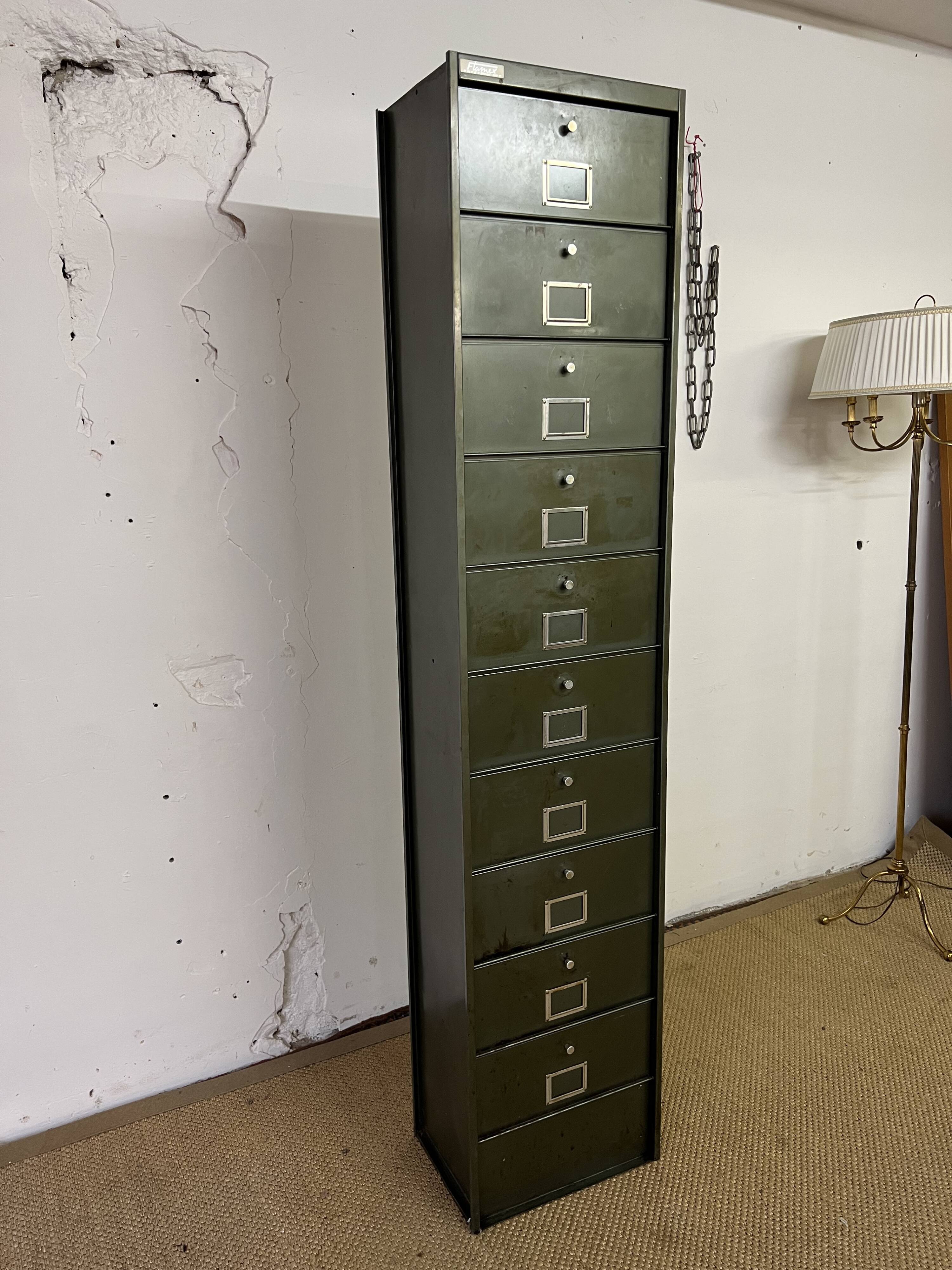 Flap furniture, 10 lockers from the 1950s
