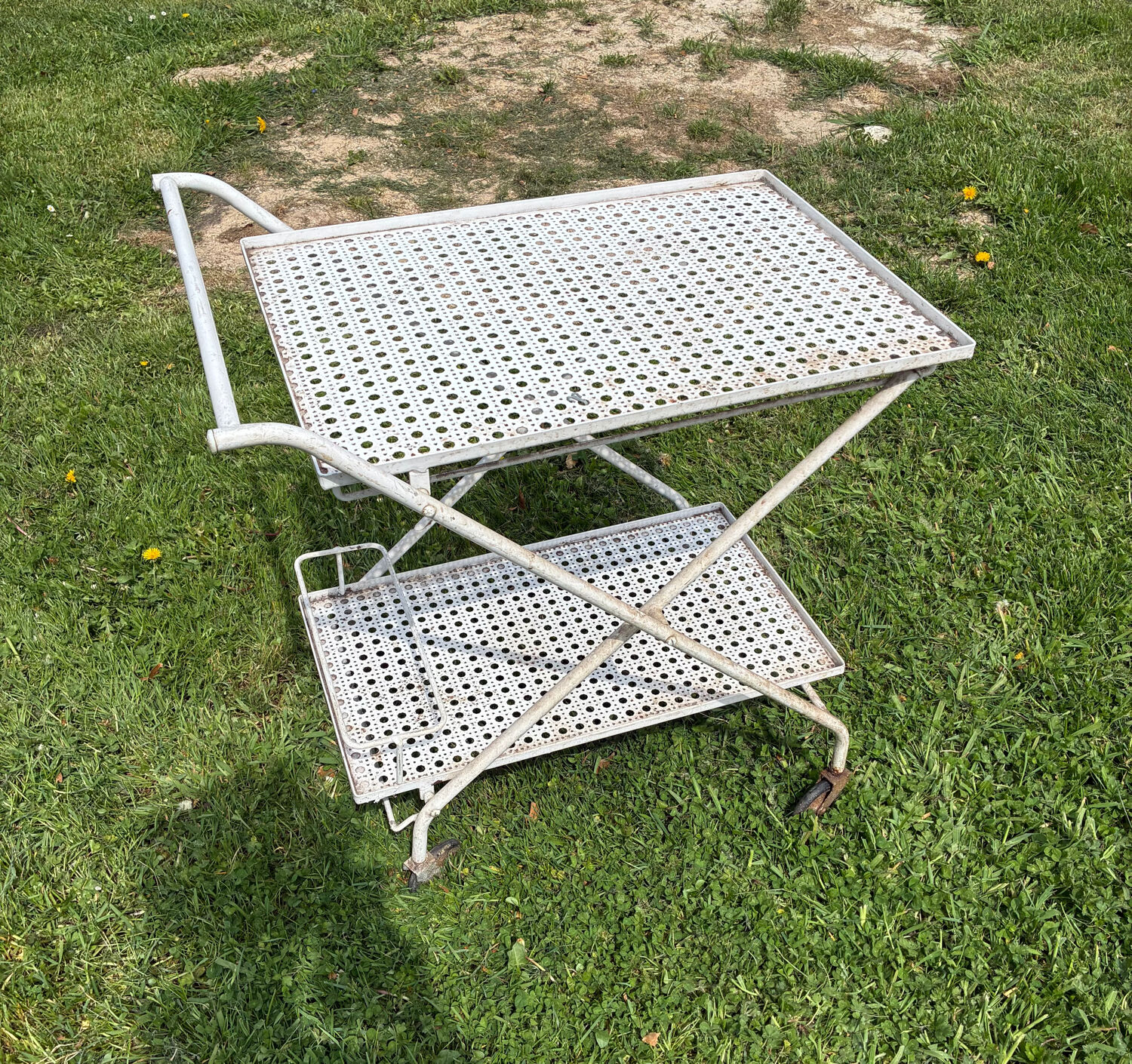 Mategot-style metal bar serving table 70