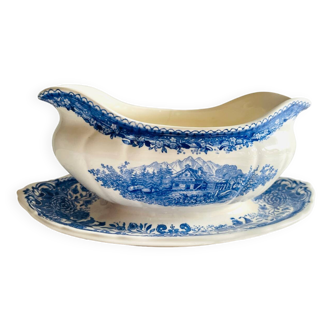 Villeroy & Boch blue and white porcelain sauce boat
