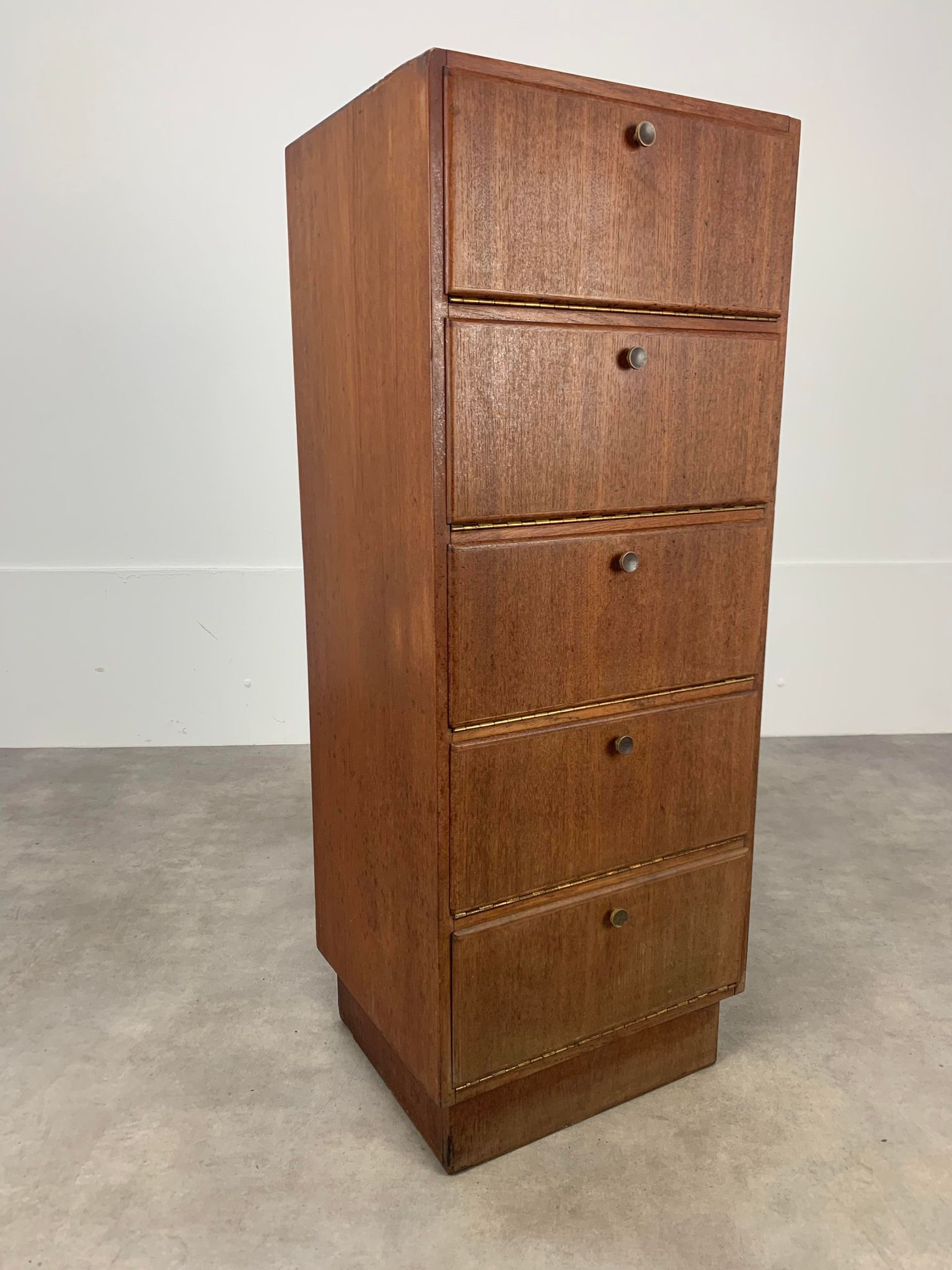 Burwood clamshell loom furniture, wood, 60s