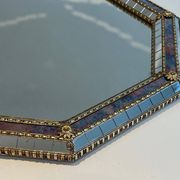 Miroir Octogonal à Facettes et Guirlandes de Laiton — Travail Français, Ver