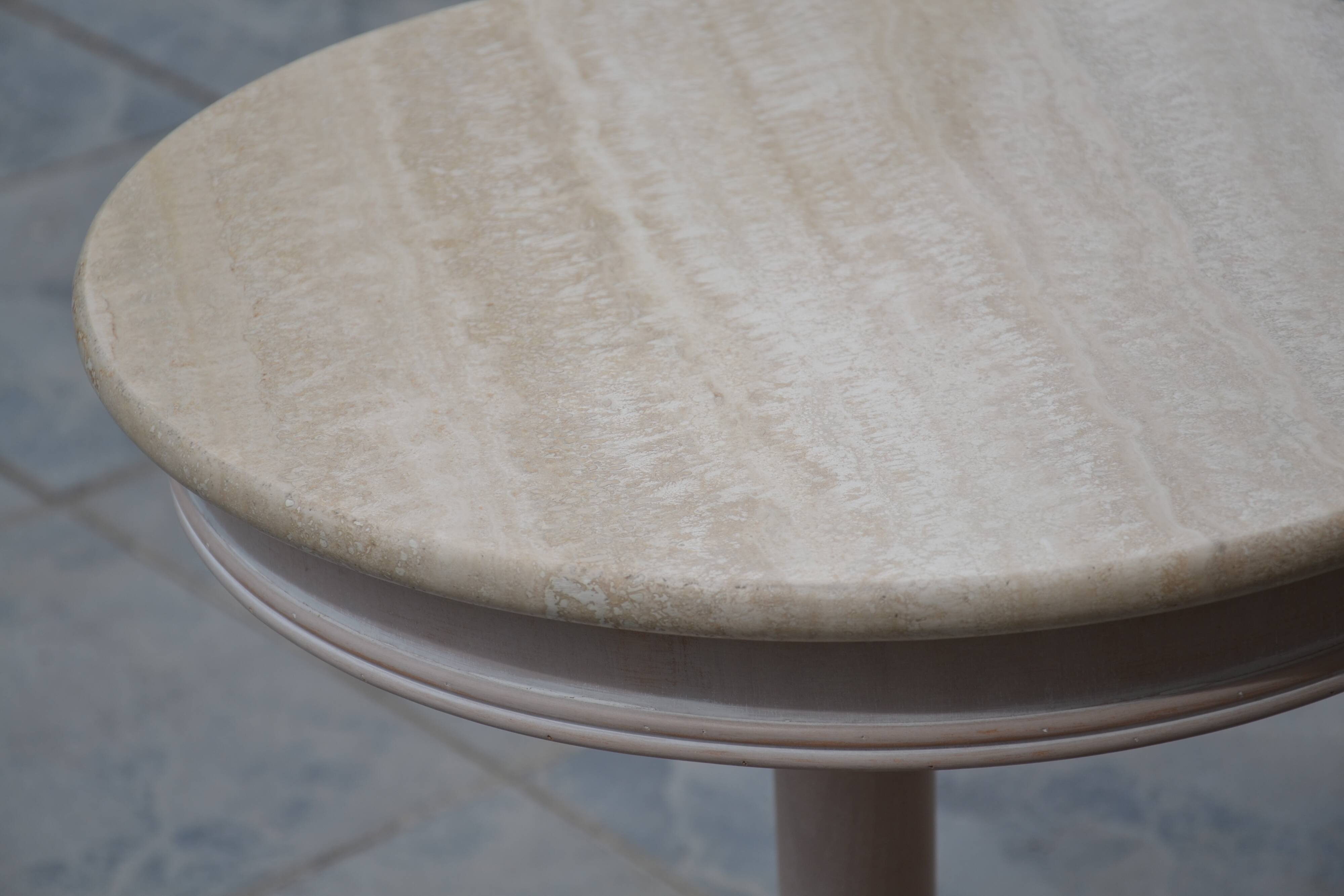 Petite table basse ronde travertin/bout de canapé années 80/90