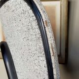 Chaise skaï moucheté et pieds tubes de métal noirs années 50