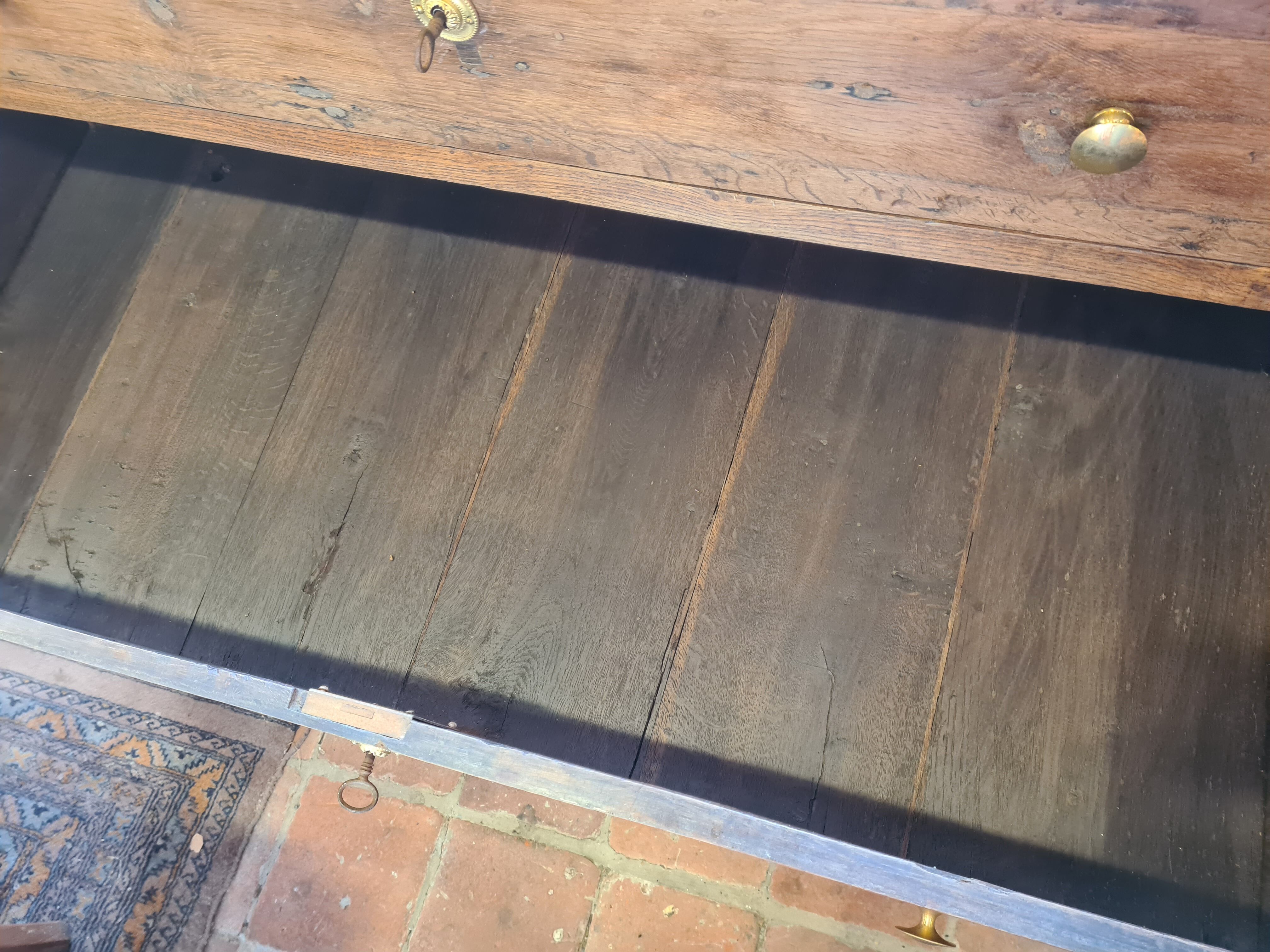 18th oak chest of drawers