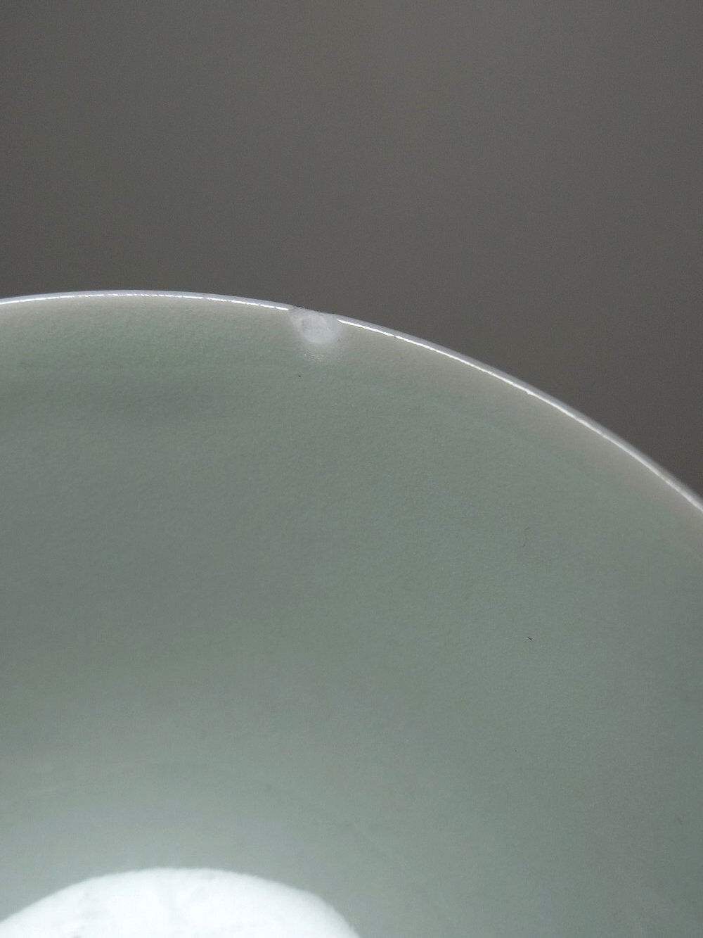 4 vintage Chinese rice bowls in celadon porcelain from the 70s-80s with reliefs of koi carp.